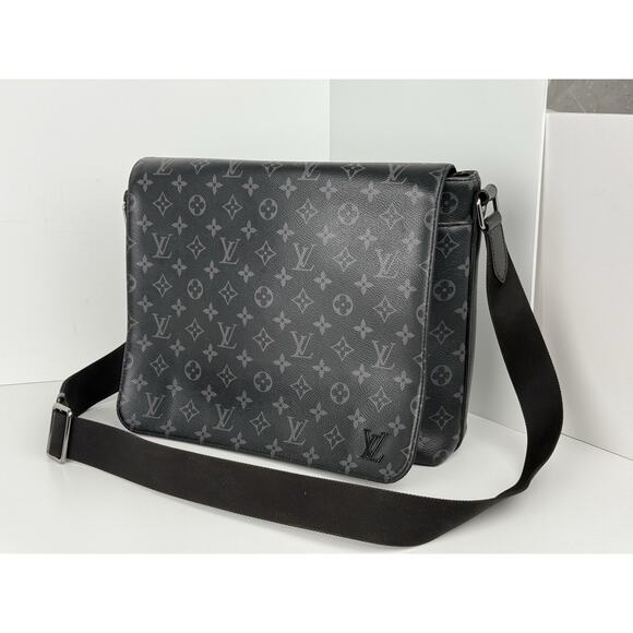 LOUIS VUITTOM District PM Monogram Eclipse Messenger Bag - Picture 1 of 16